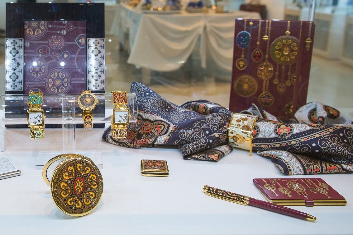 7 UNIQUE GIFTS FROM KAZAKHSTAN  